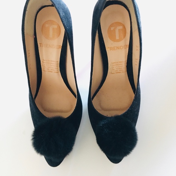 Black heels size 5 - Picture 4 of 5